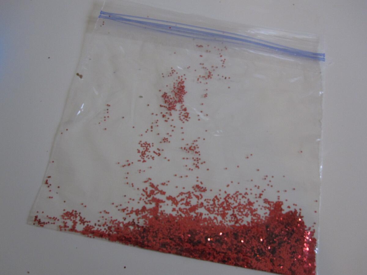 Mess Free Glitter Ornament
